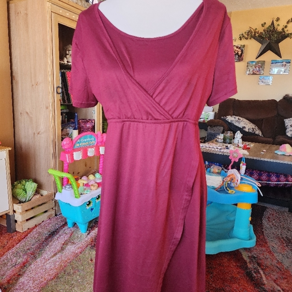 Burgundy Wrap V-Neck Midi Nursing Gown